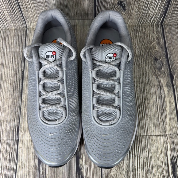 Nike Air Max Dn PRM Metallic Silver/Black/White Womens size 7 HJ9638-001 - Picture 5 of 9